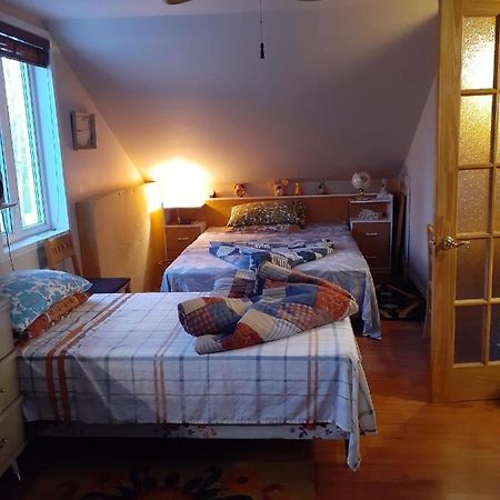Bed and Breakfast Bienvevus Chez Rino-Hugues Trois-Pistoles Esterno foto
