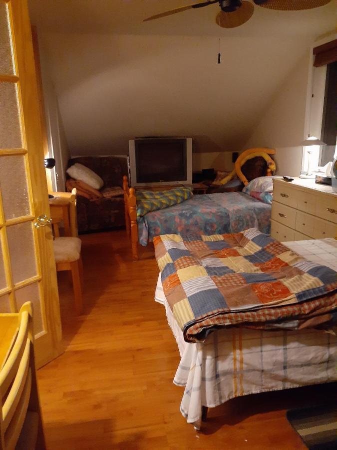 Bed and Breakfast Bienvevus Chez Rino-Hugues Trois-Pistoles Esterno foto